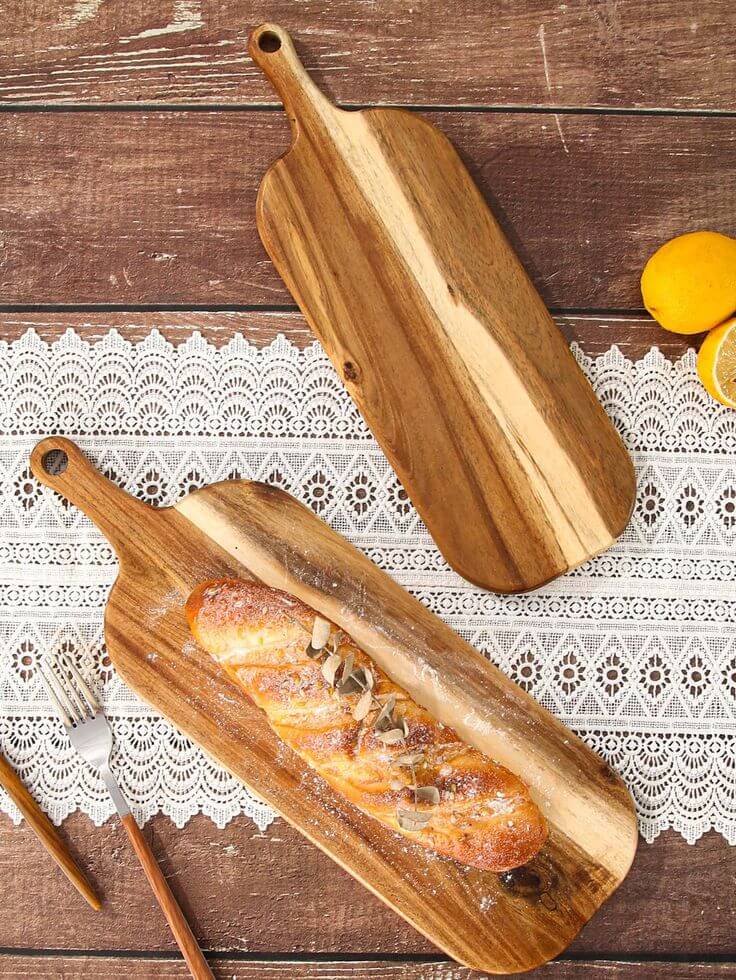 Wooden Cutting Board with Handle