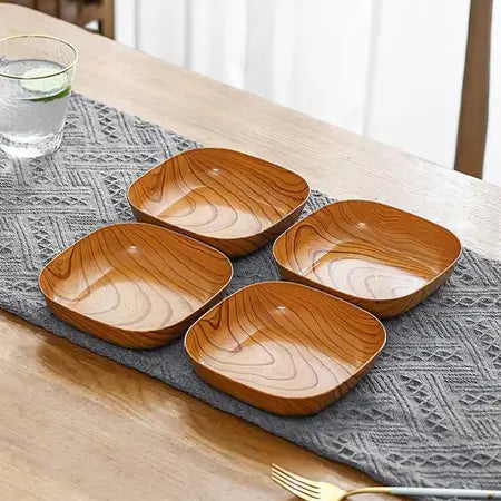 Set of Plastic Plates with Wood Texture